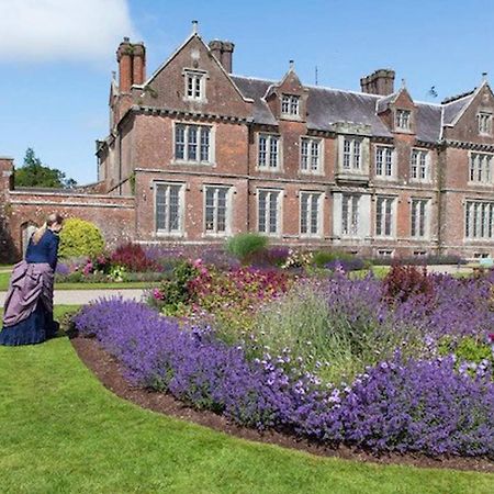 Mogue'S Cottage At Wells House & Gardens 웩스퍼드 외부 사진